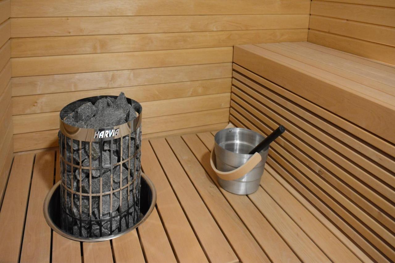 Riverside Lux With 2 Bedrooms, Car Park Garage And Sauna ตูร์กู ภายนอก รูปภาพ