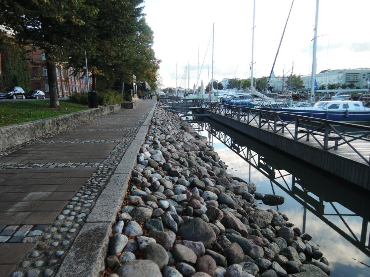 Riverside Lux With 2 Bedrooms, Car Park Garage And Sauna ตูร์กู ภายนอก รูปภาพ
